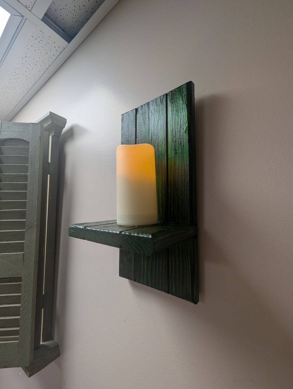 Small wall sconce
