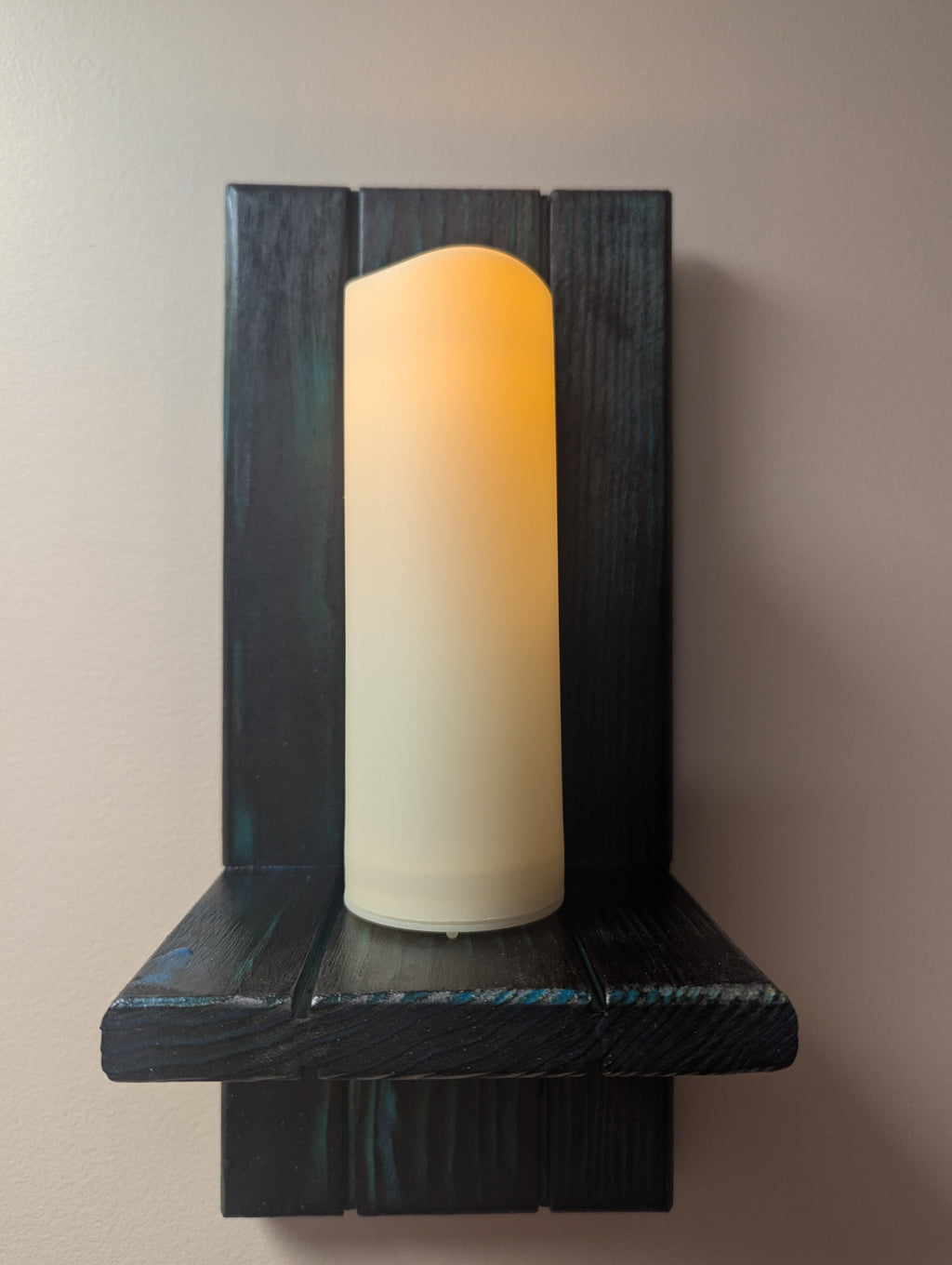 Small wall sconce