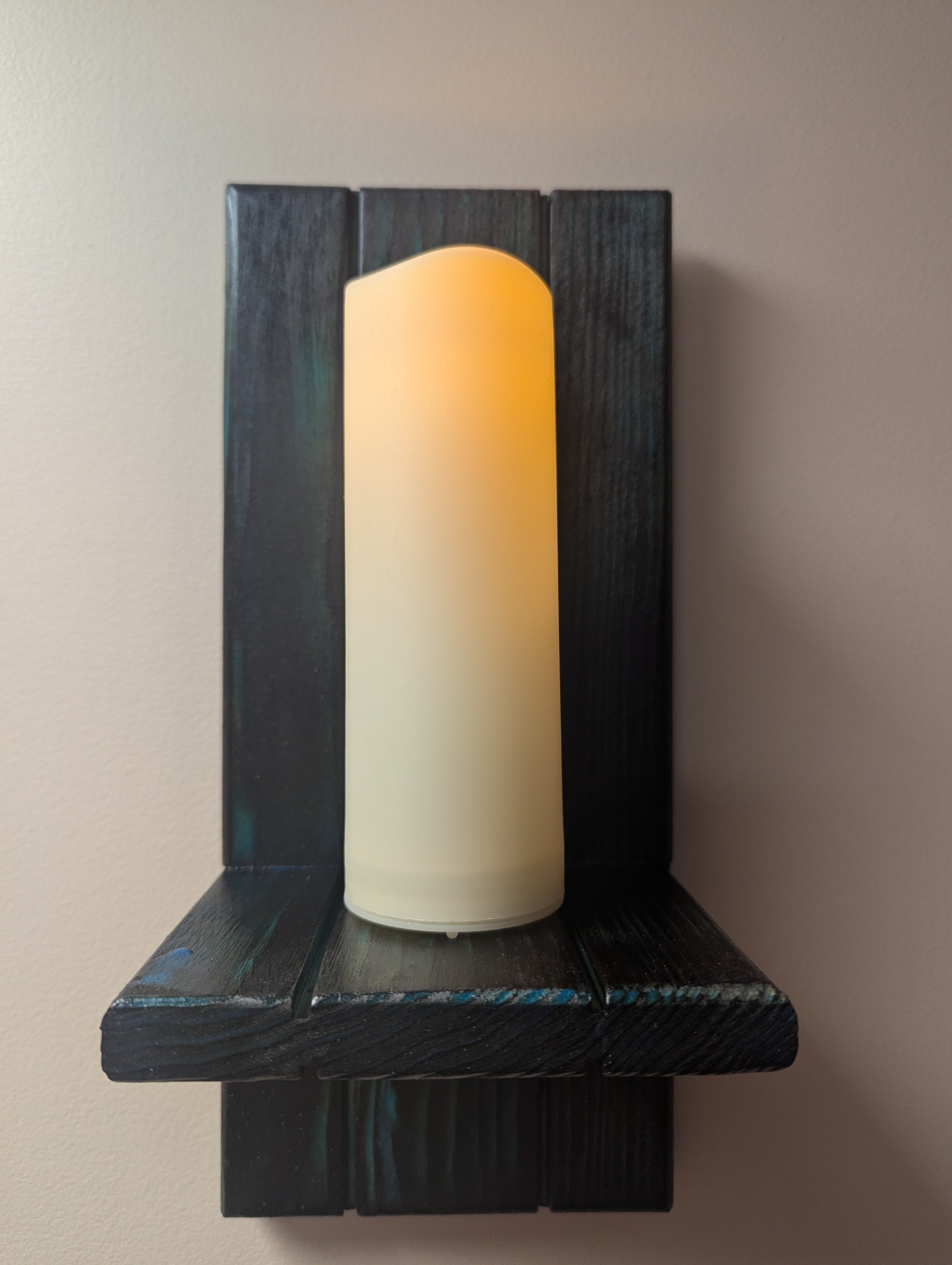 Small wall sconce