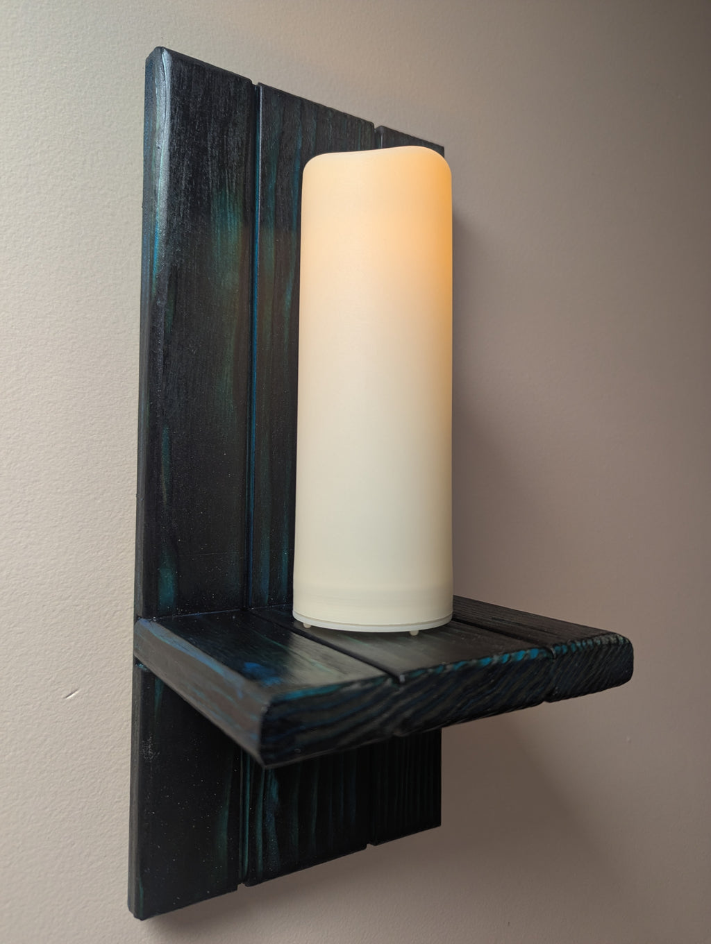Small wall sconce