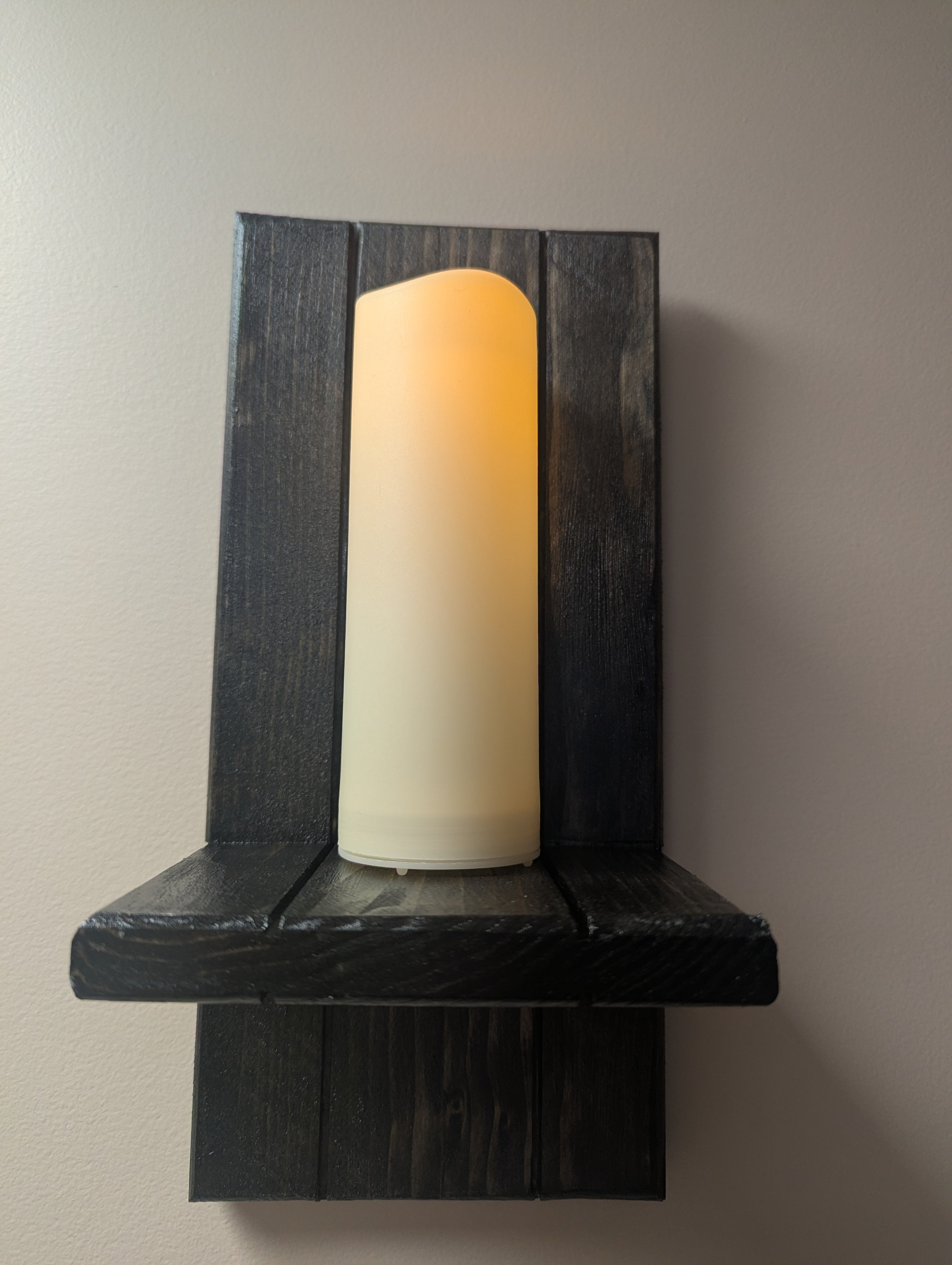 Small wall sconce