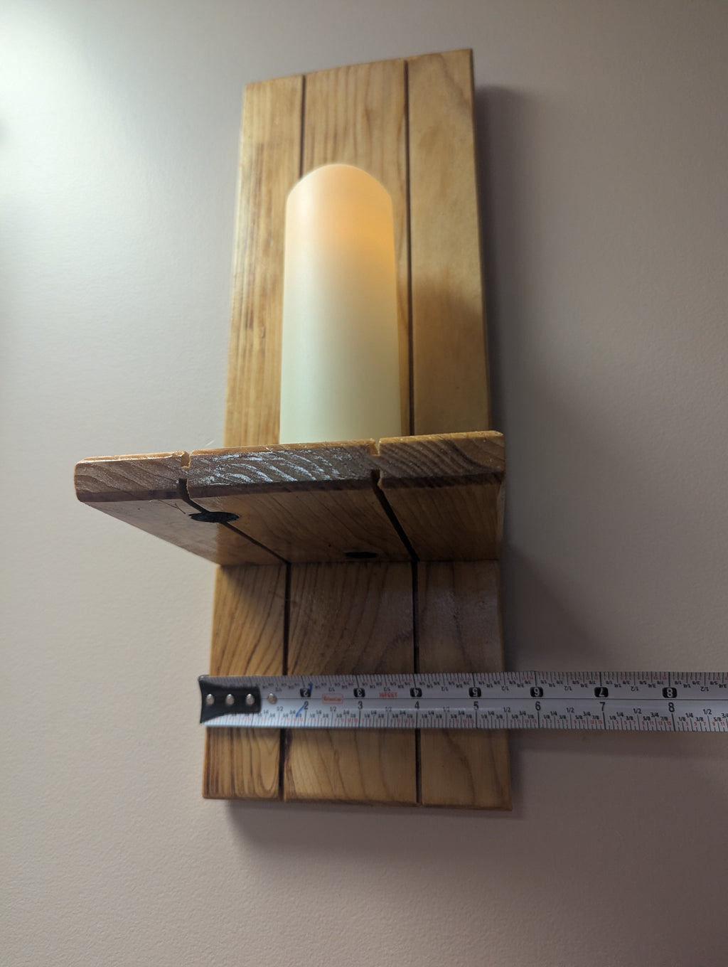 Wall sconce