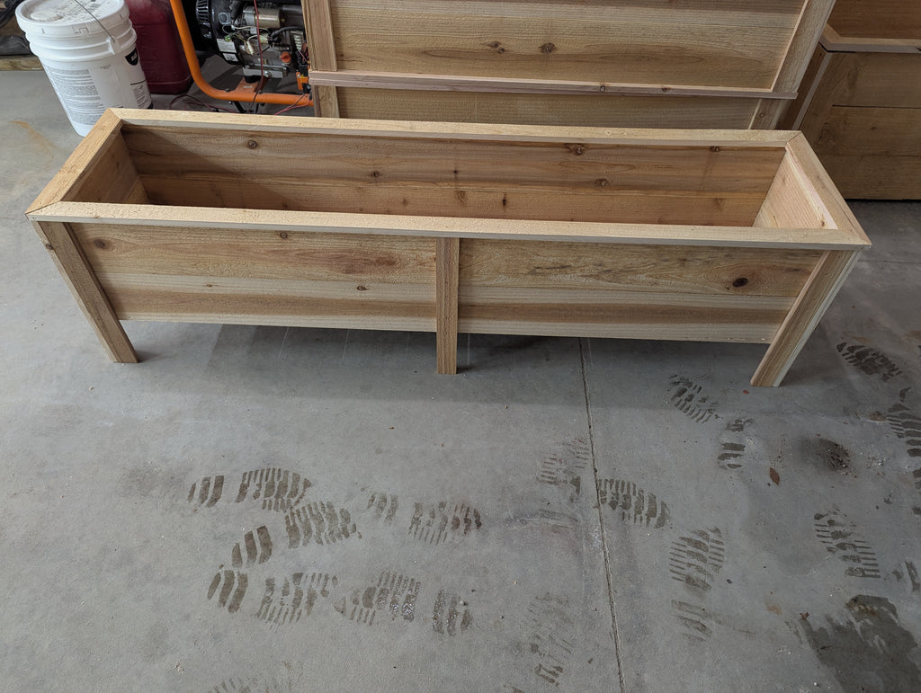 5 ft Cedar wood Planter Box